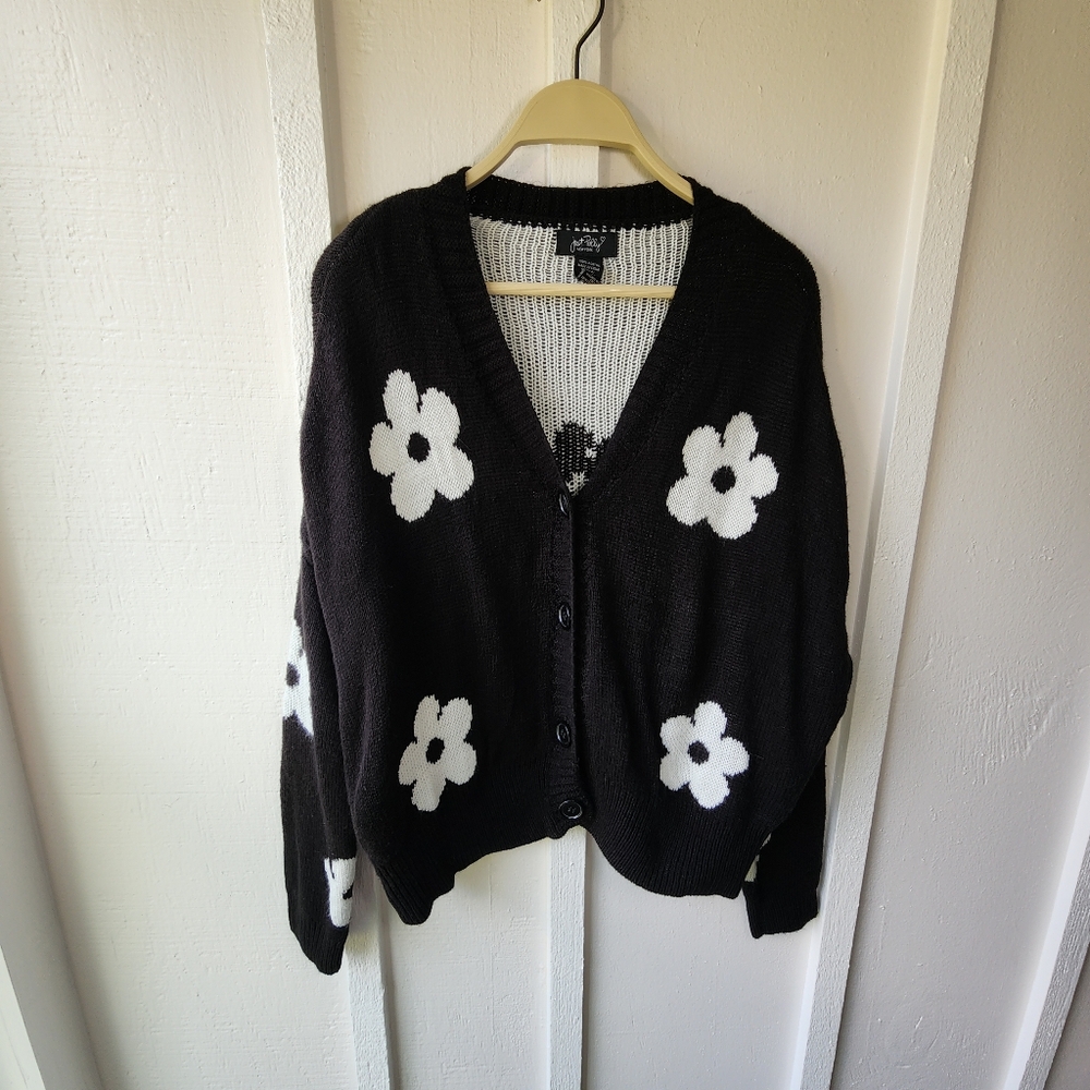 Just Polly New York Daisy Cardigan Black Crop Sweater Size Medium